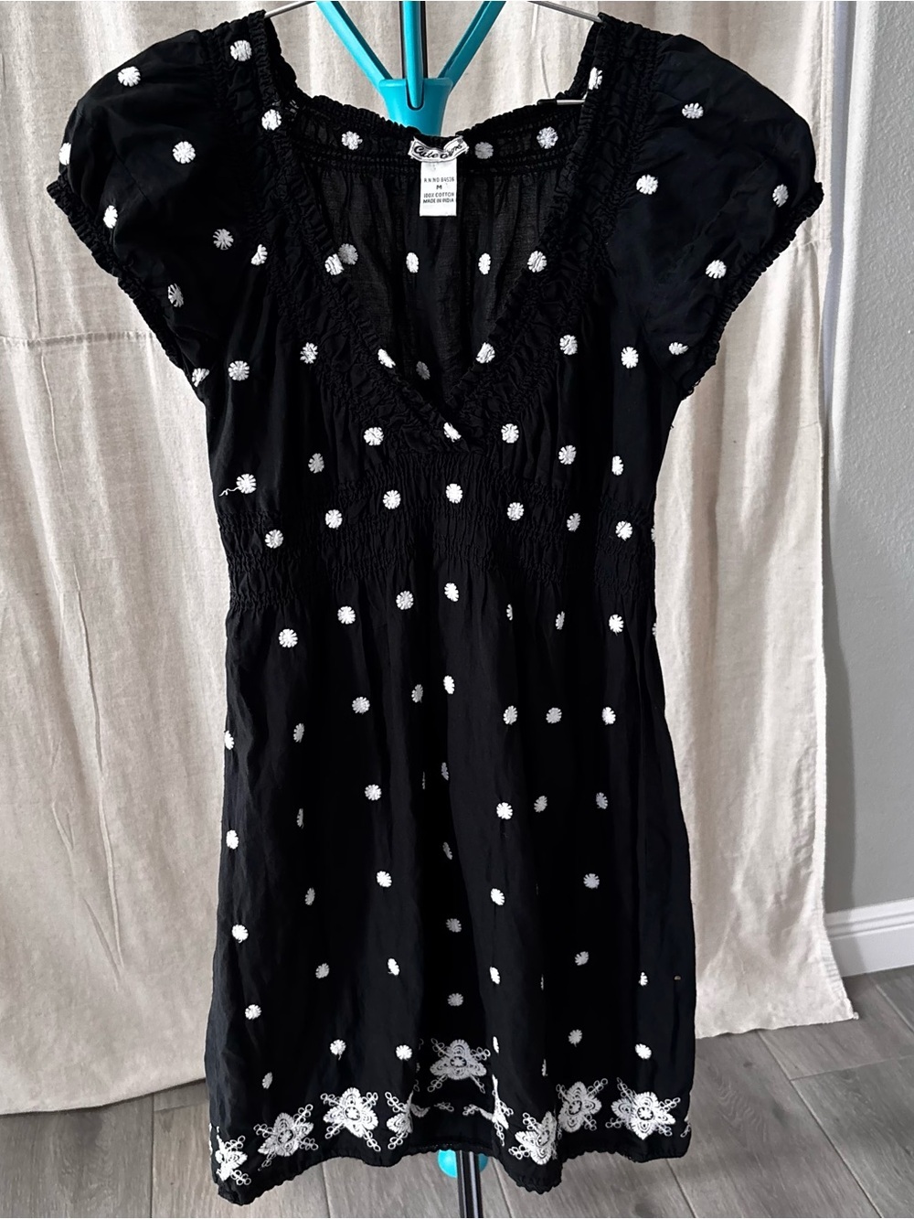 Vintage 100% cotton Black Dress with White Embroidered flowers